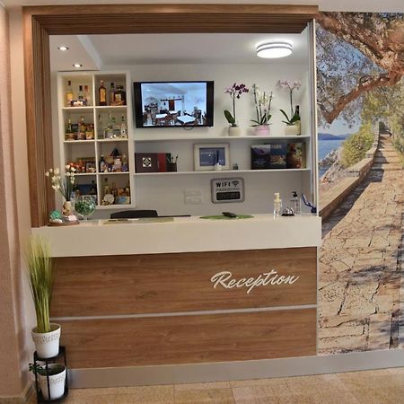 Guest House Zec Budva Bagian luar foto