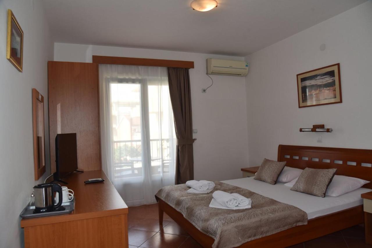 Guest House Zec Budva Bagian luar foto