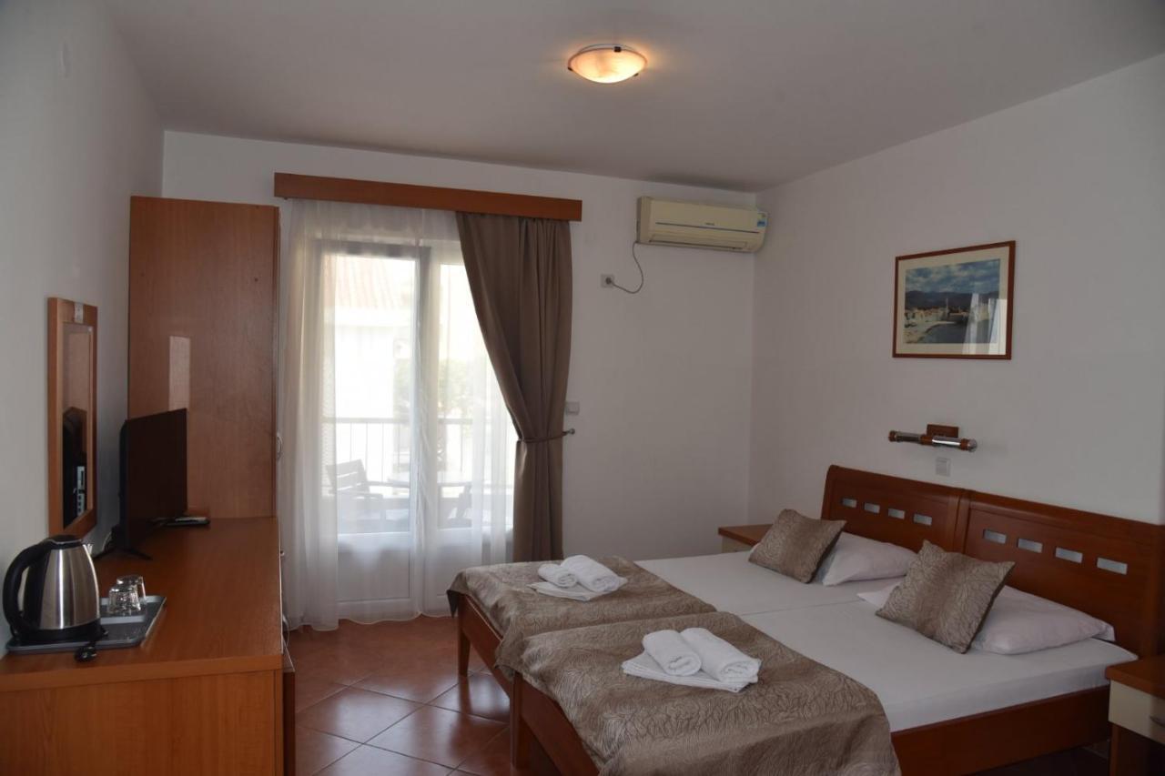 Guest House Zec Budva Bagian luar foto