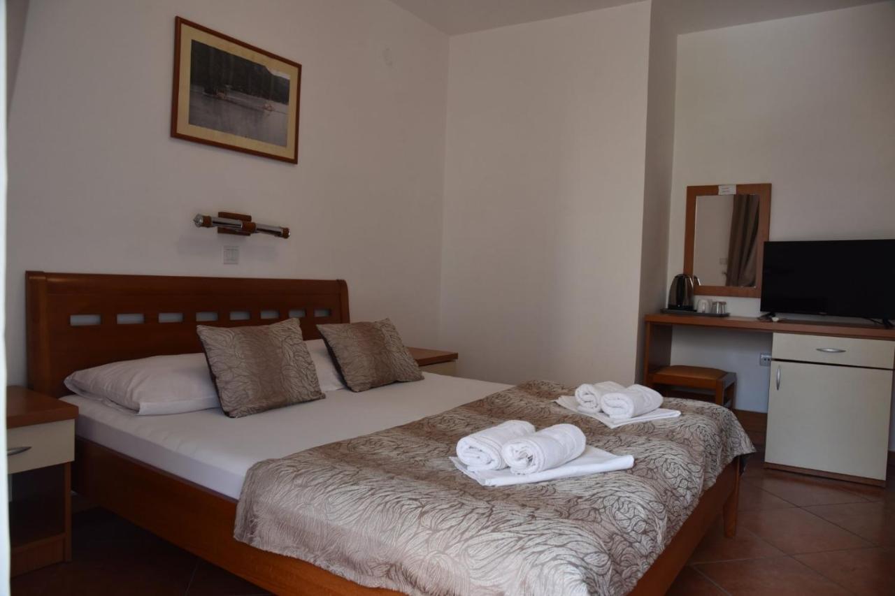 Guest House Zec Budva Bagian luar foto