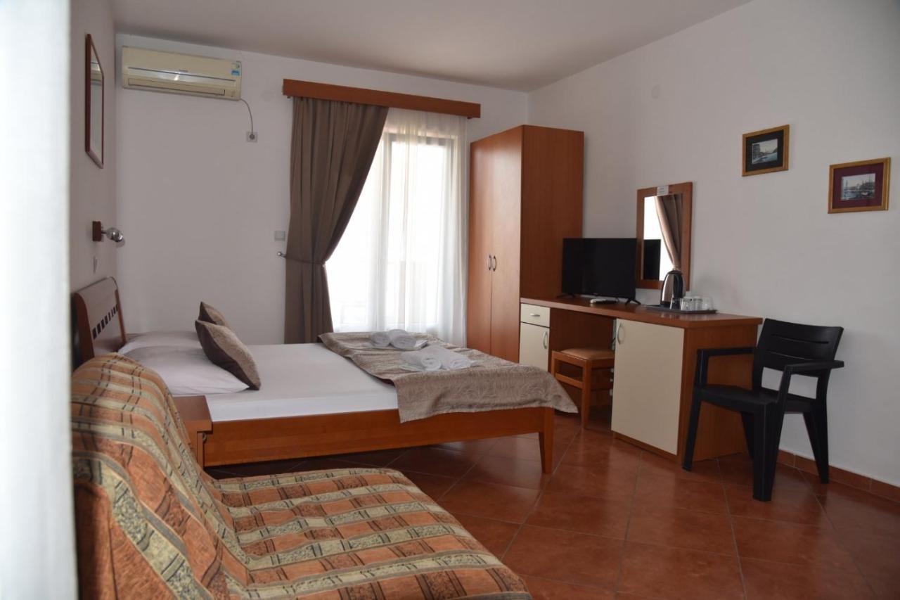 Guest House Zec Budva Bagian luar foto