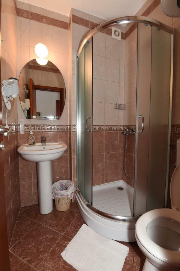 Guest House Zec Budva Bagian luar foto