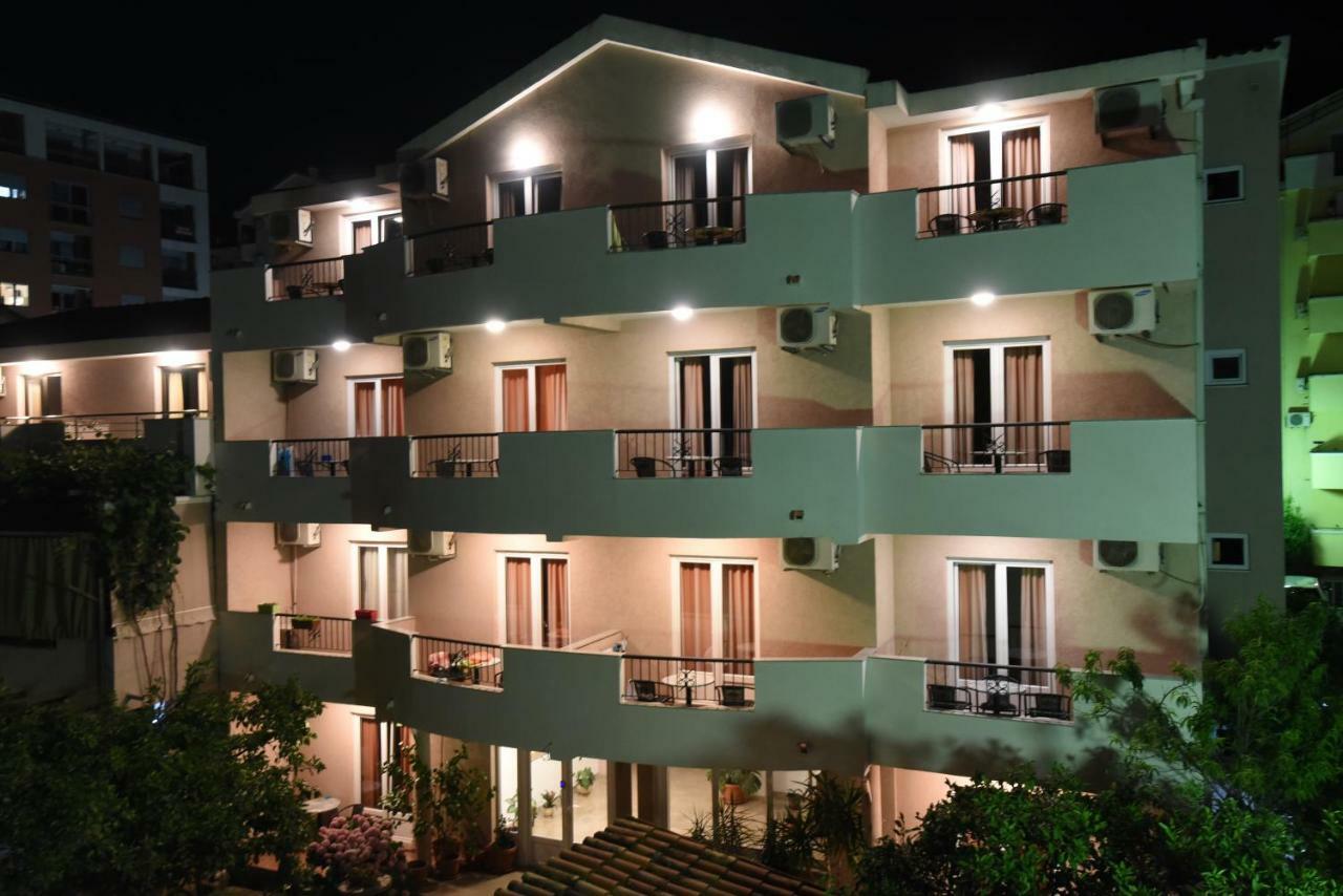 Guest House Zec Budva Bagian luar foto